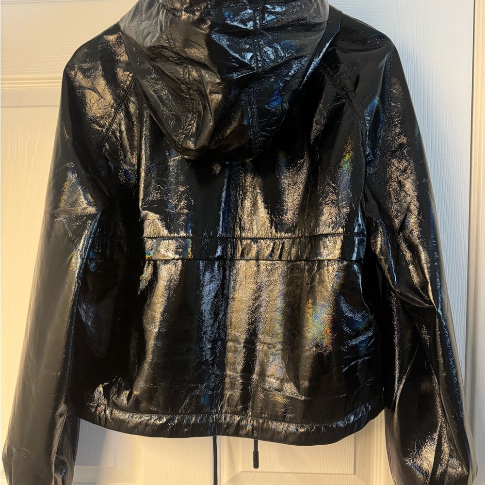 Short Jacket - Picture 2 of 4
